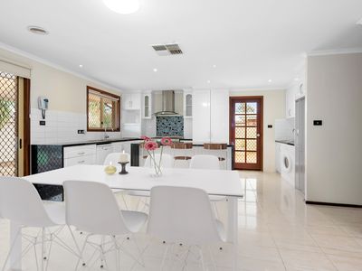 3 Trythall Place, Hannans