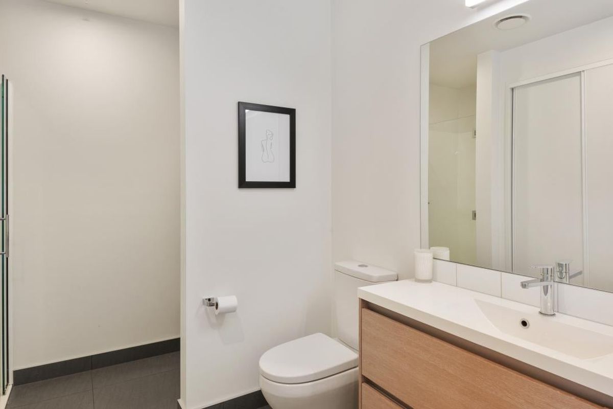 105 / 231 Madras Street, City Centre