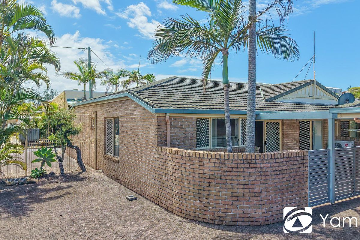 9 / 17A Beach Street, Yamba