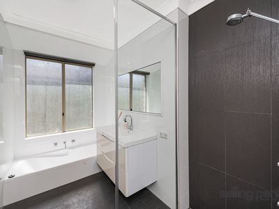 28 Haring Green, Atwell