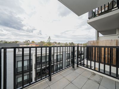 410 / 12 Olive York Way, Brunswick West