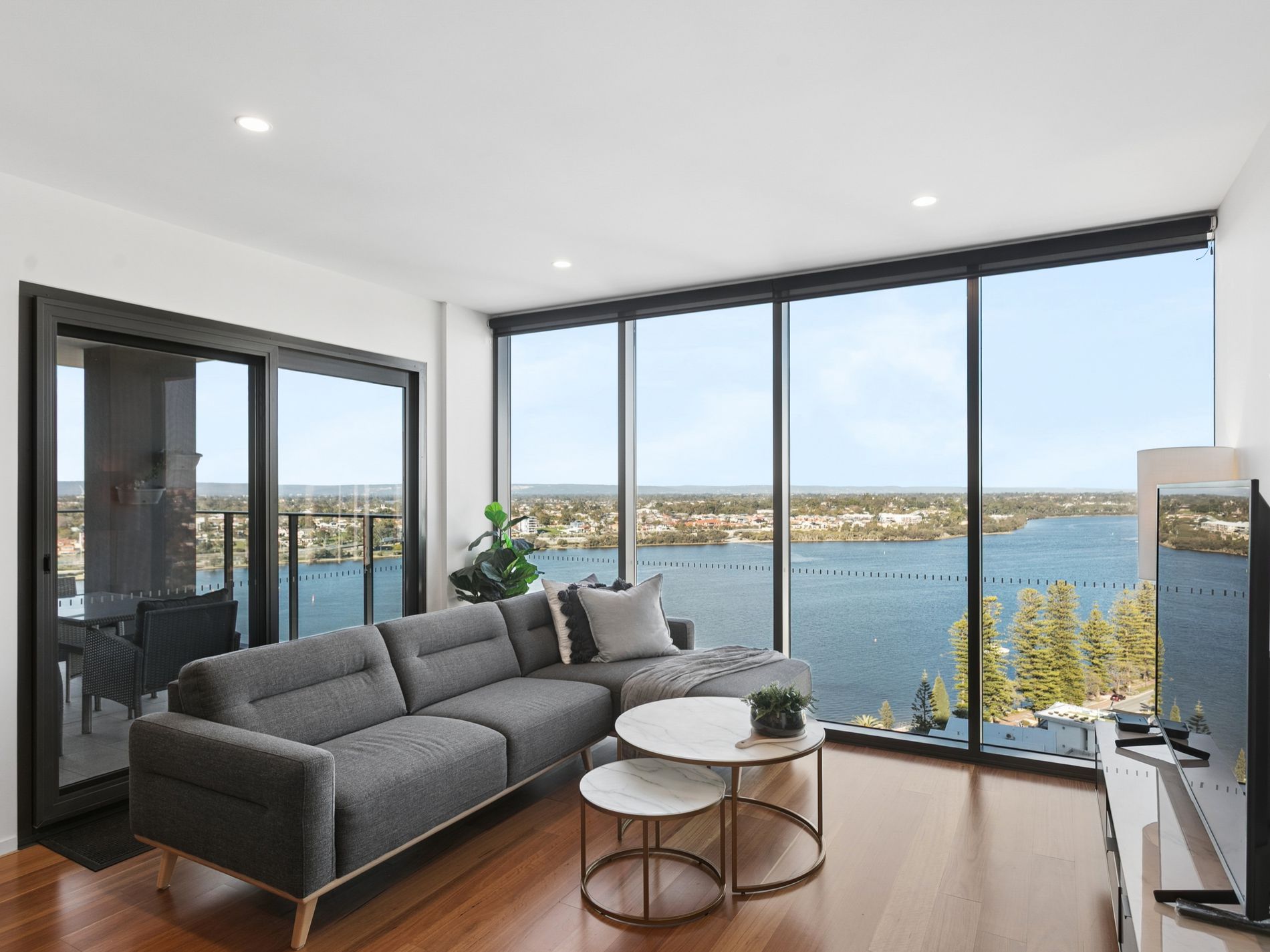 1706 / 908 Canning Highway, Applecross