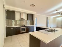101 Parkland Circuit, Rochedale