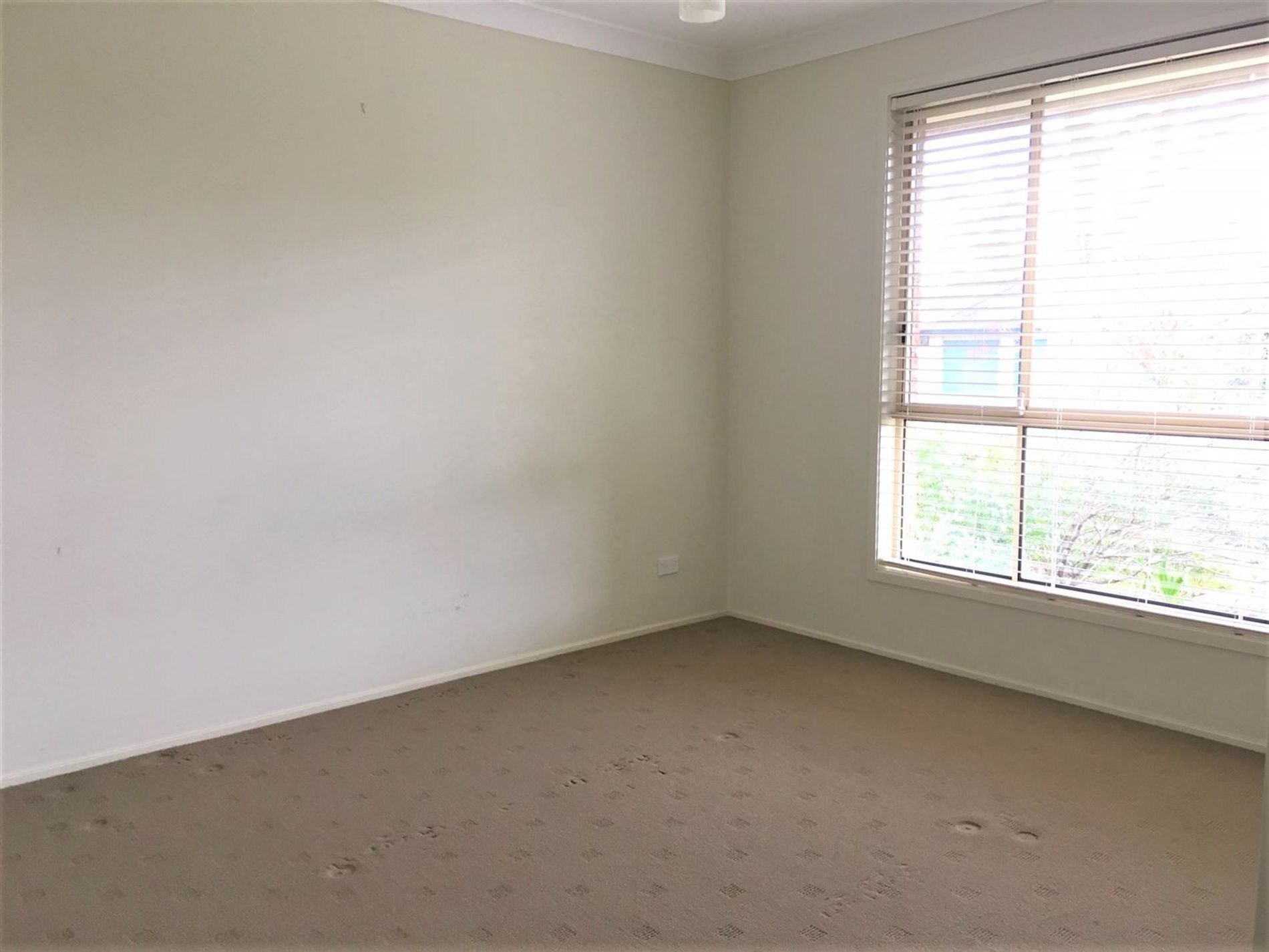 9 Boeing Avenue, Lake Conjola