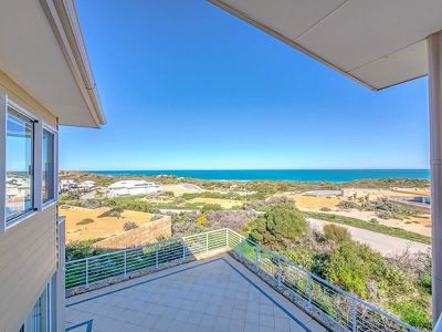 8 Knoll Rise, Yanchep