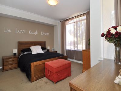 12 Henderson Drive, Kalgoorlie