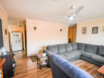 4 Carney Street, Newman