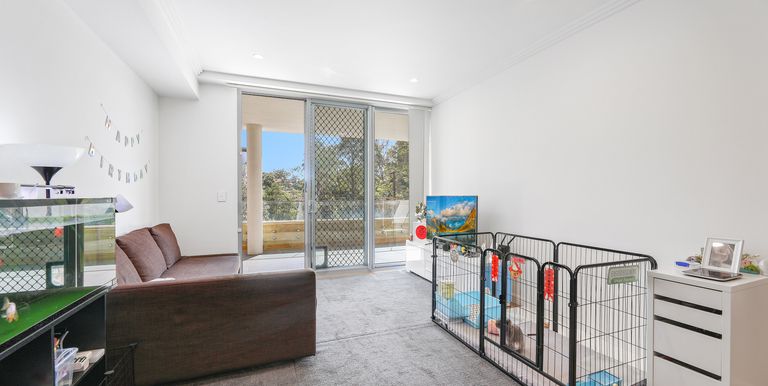 A111 / 11-27 Cliff Road, Epping