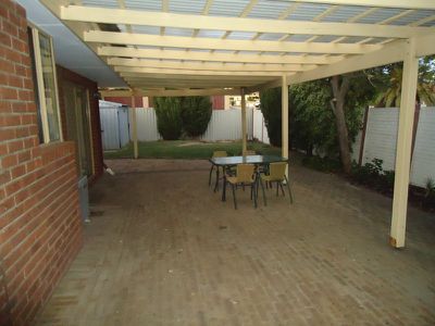 8 Lymburner Drive, Hillarys