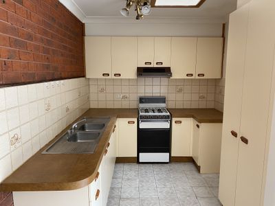 2 / 26 Hafey Crescent, Hoppers Crossing
