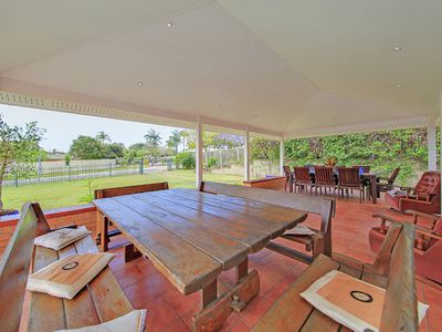 4 Poinciana Street, Wynnum West