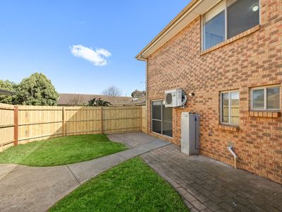 2 / 5 Tower Road, Werribee