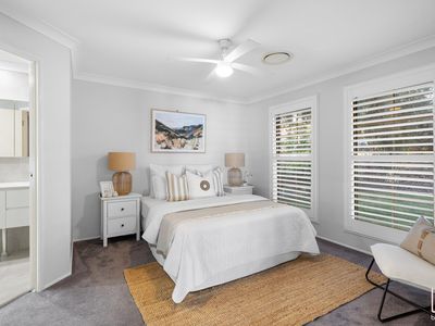 3 Duntroon Close, Hamlyn Terrace
