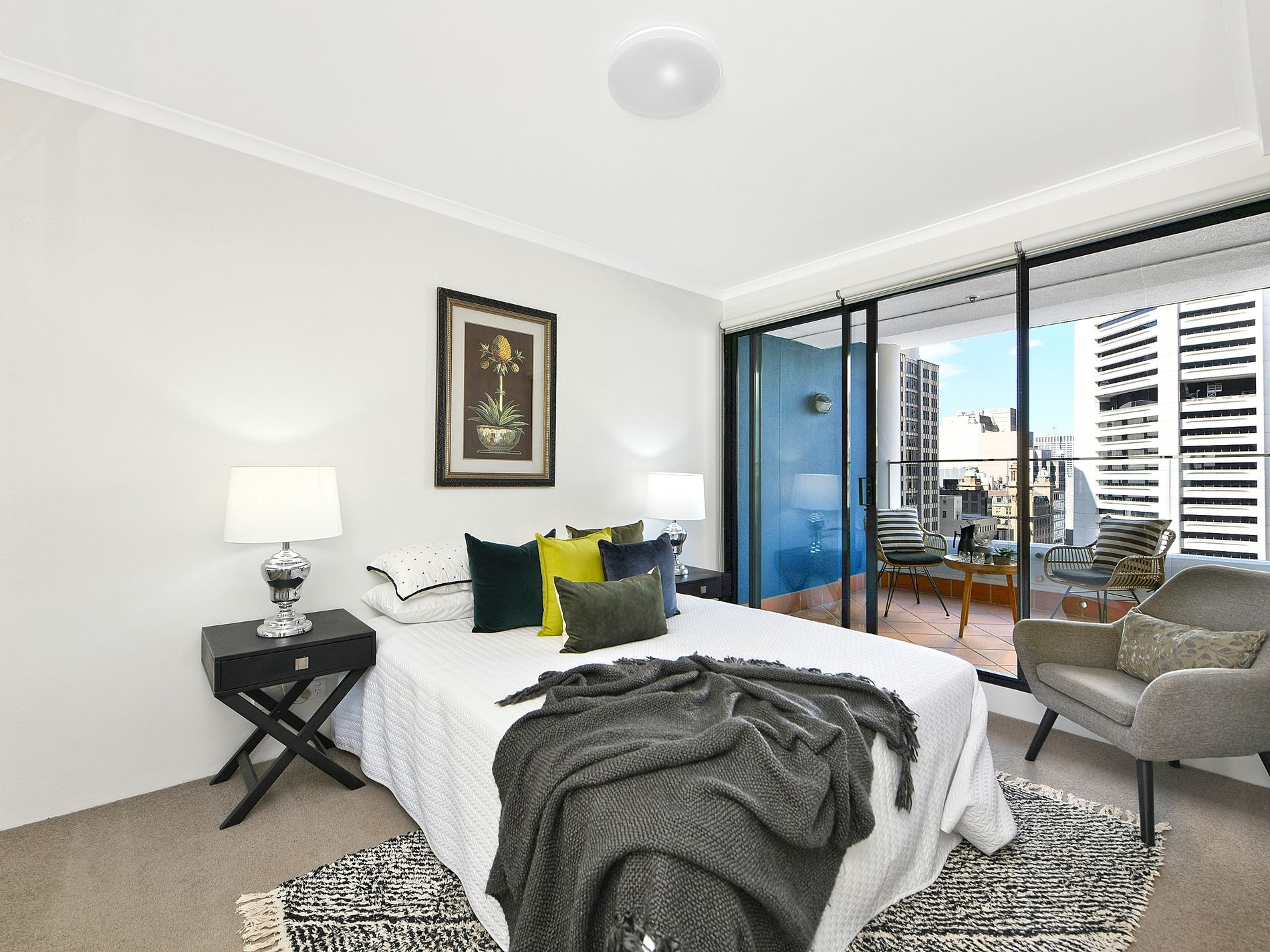 2202 / 1 Hosking Place, Sydney