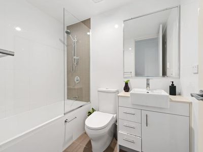 2 / 64 Pembroke Road, Coorparoo