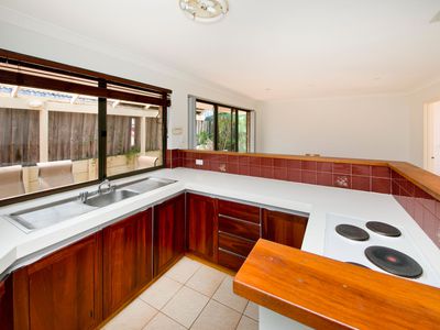 3/8 Colin Road, Scarborough