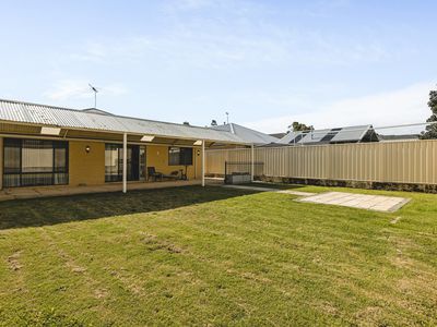 8 Kandalee Gate, Banksia Grove