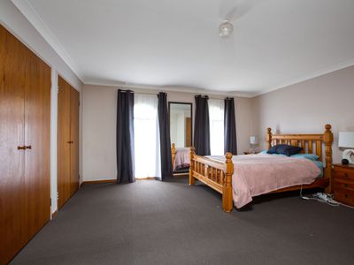 5 Powell Court, Withers