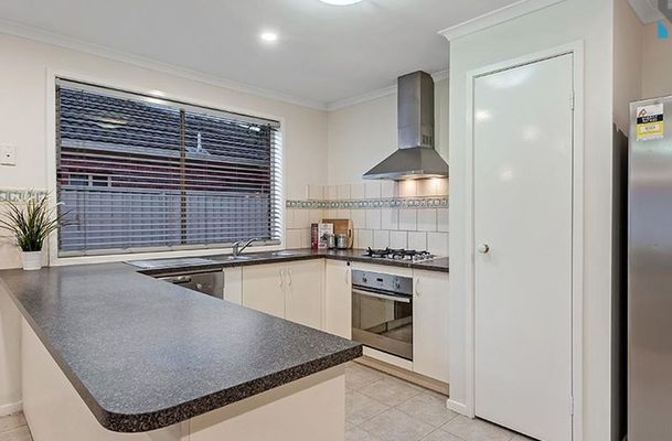 13 Foxglove Lane, Craigieburn