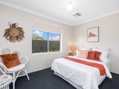 11 Barnard Grove, Byford