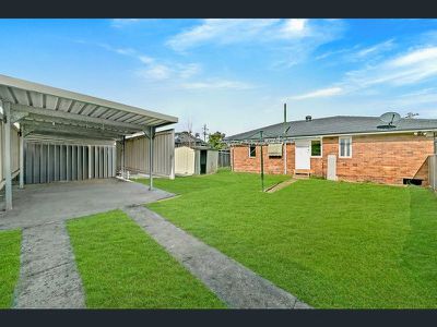 15 Moresby Crescent, Whalan