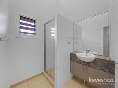 213 Riverside Boulevard, Douglas
