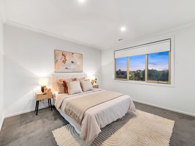 1 Growling Grass Drive, Clyde North
