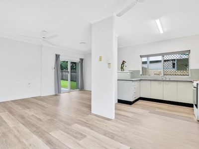 16 Balmoral Close, Mount Sheridan