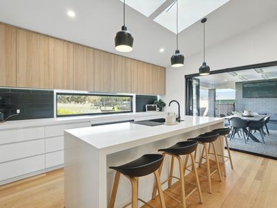 39 Lachlan Court, Brighton
