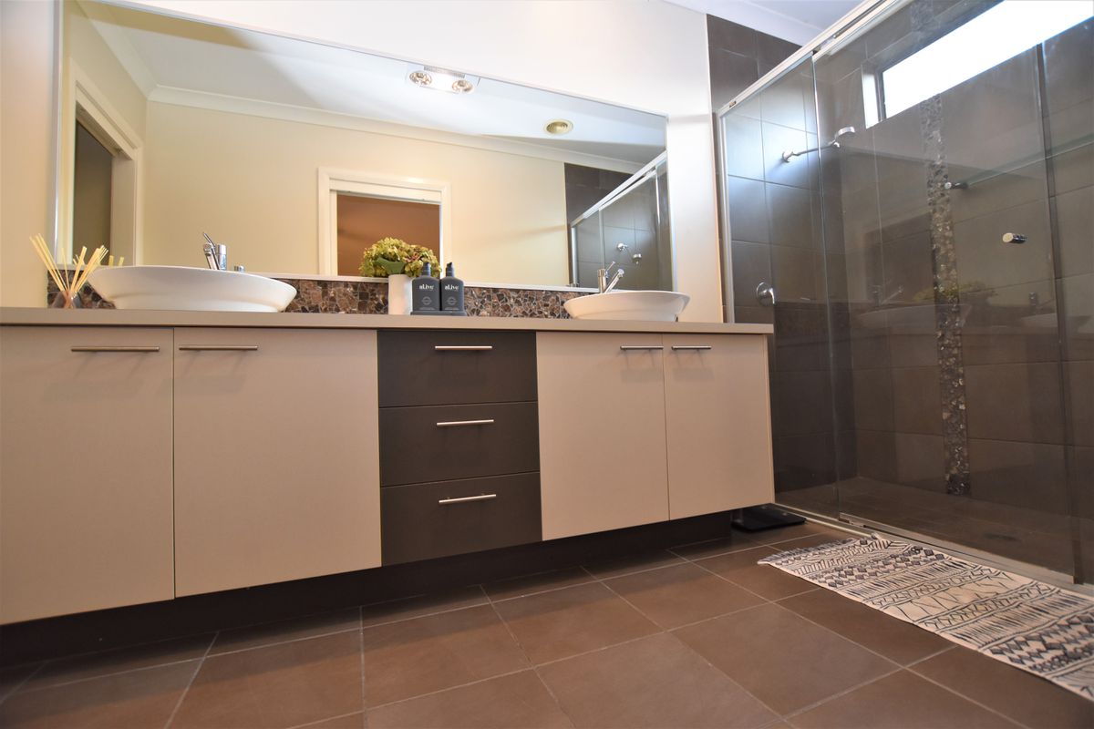 6 Beeac Court, Kialla