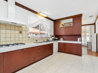 246 Riseley Street, Booragoon