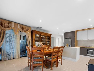 20 Half Moon Terrace, Point Cook