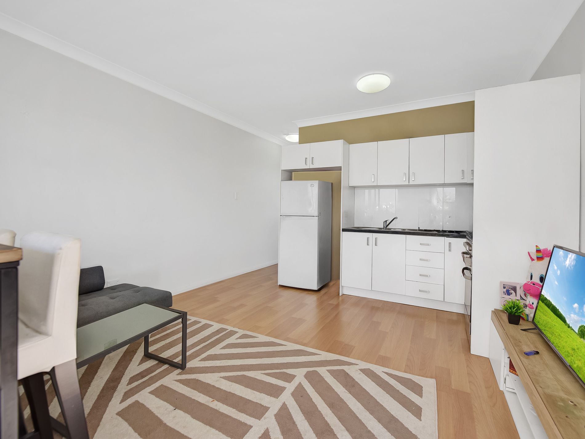 894 Canterbury Road, Roselands