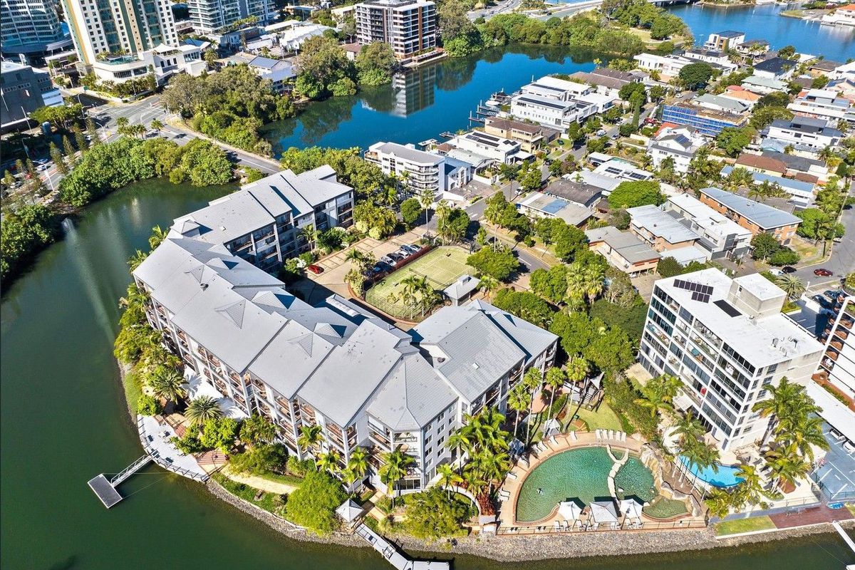 312 / 1 Paradise Island, Surfers Paradise