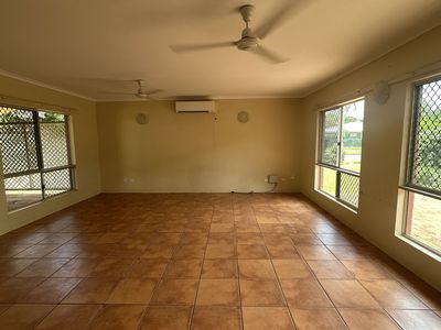 19 Bonson Terrace, Moulden