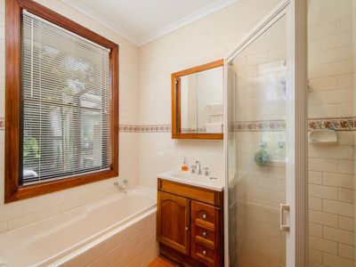 400 Yells Road , Moorak
