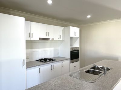 4 Howlong Crescent, Griffith