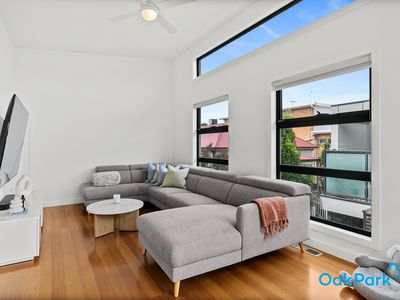 2 / 110 Blyth Street, Brunswick