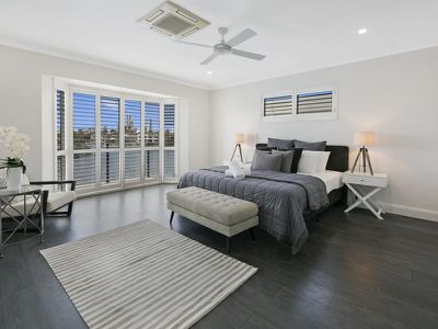 165 Monaco Street, Broadbeach Waters