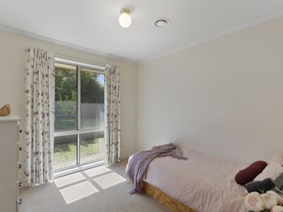 22 MARENGO ROAD, Seymour