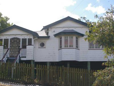 16 Birdwood Street, North Ipswich