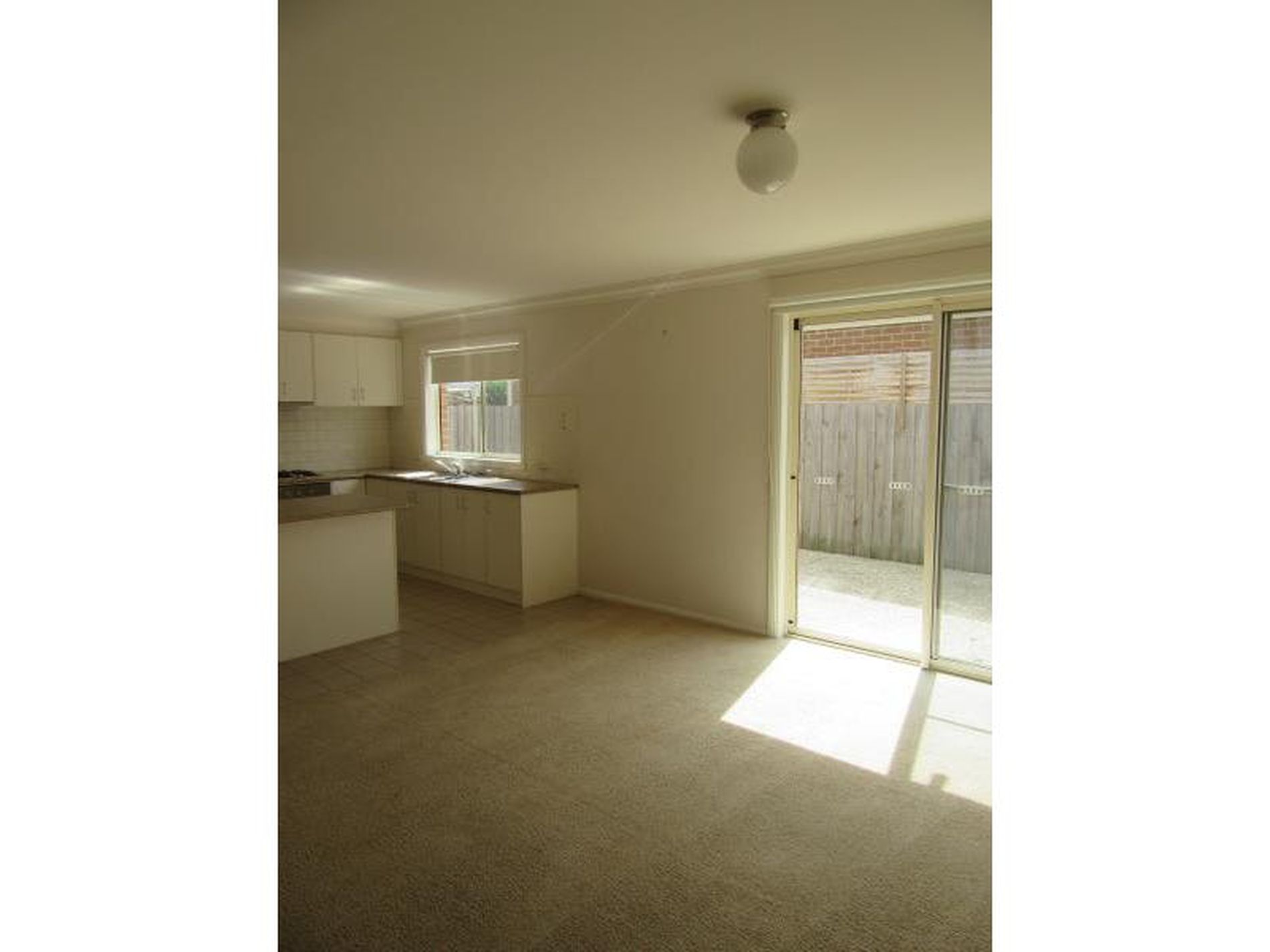 1 / 55 Haugh Street, Lovely Banks