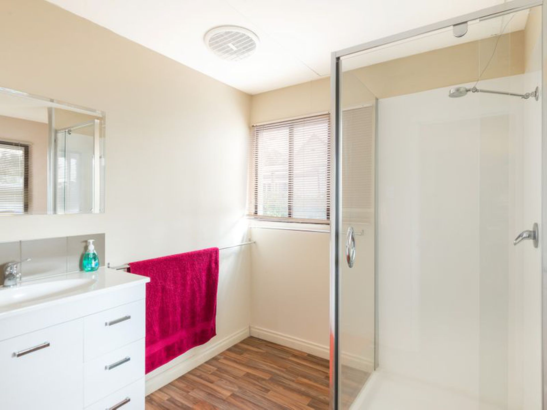 1 Broadarrow Road, Kalgoorlie