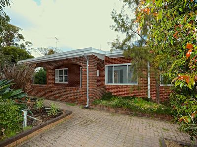 8 Shearn Crescent, Doubleview