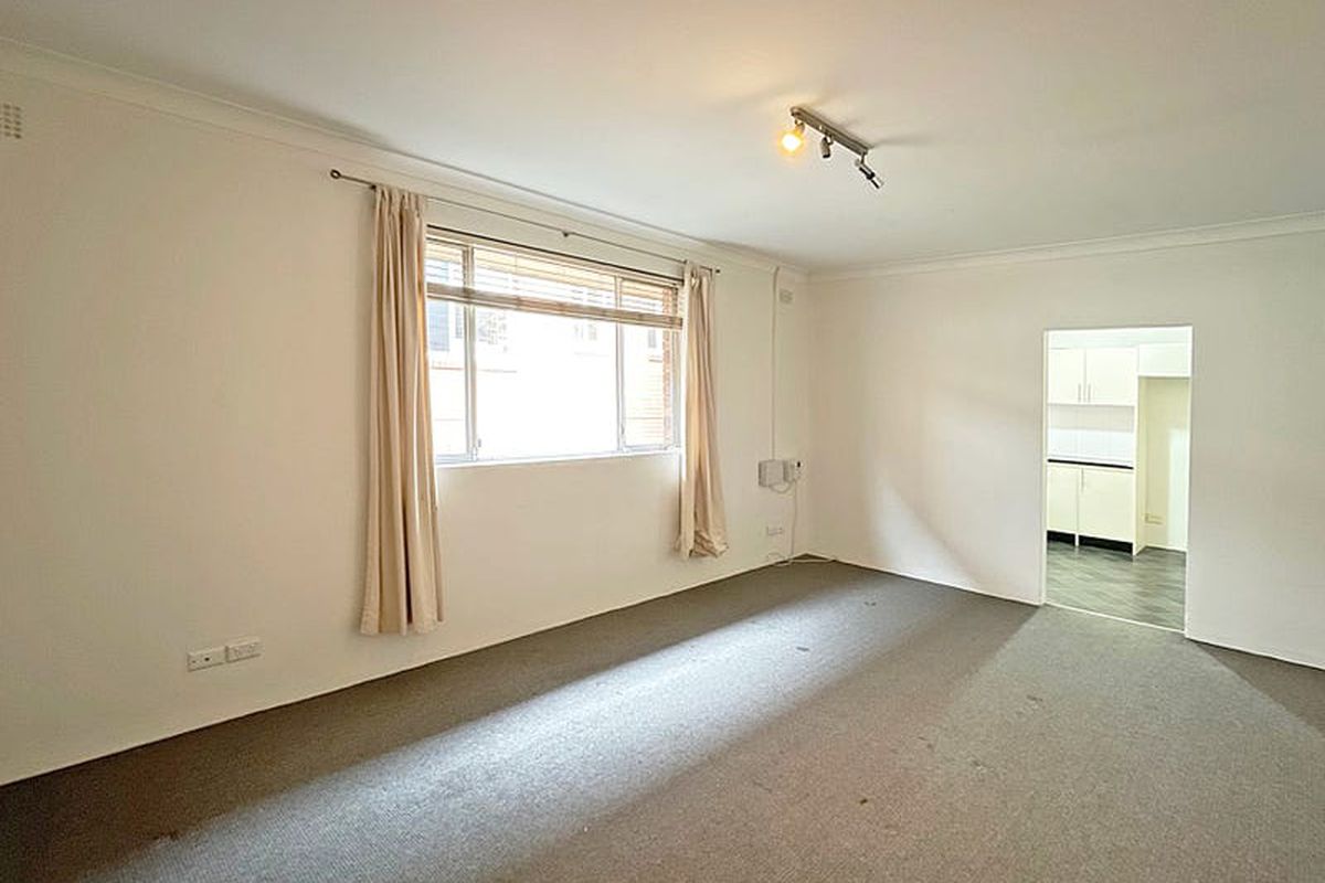 5 / 6 Eastbourne Road, Homebush West