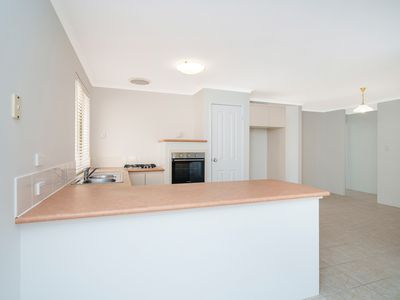 4 / 3 Cottrill Street, Alfred Cove