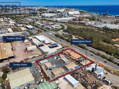 25 Dooley Street, Naval Base
