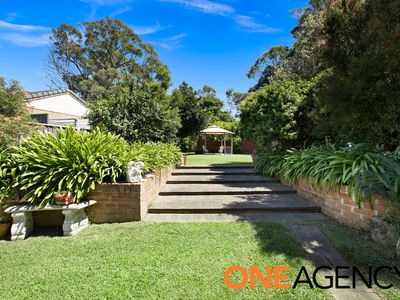1 Clarendon Crescent, Basin View