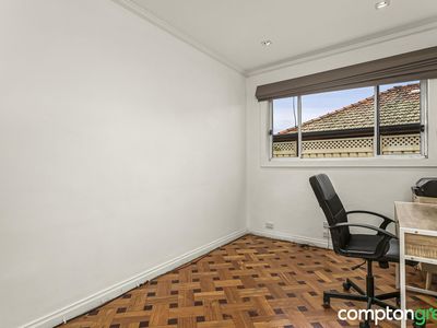 7 / 79 Raleigh Road, Maribyrnong