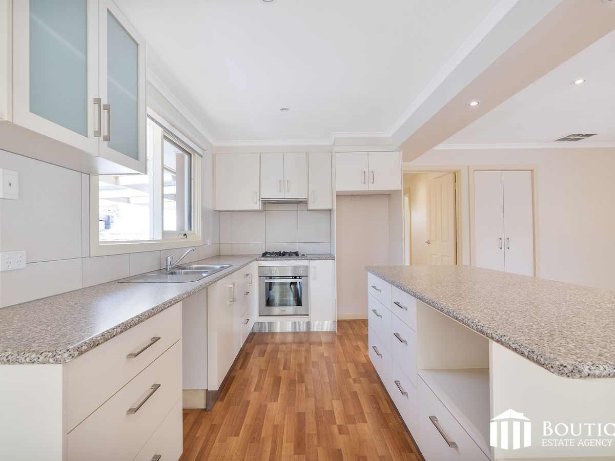 49A Chalcot Drive, Endeavour Hills